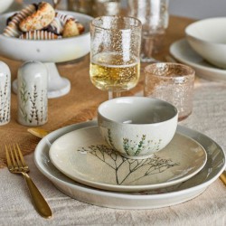 Bea Dinnerware Set