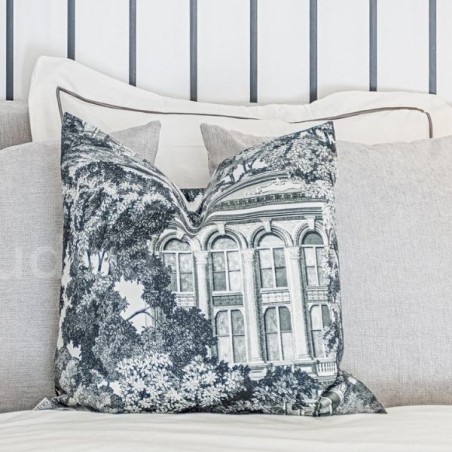 Pillow Palazzo